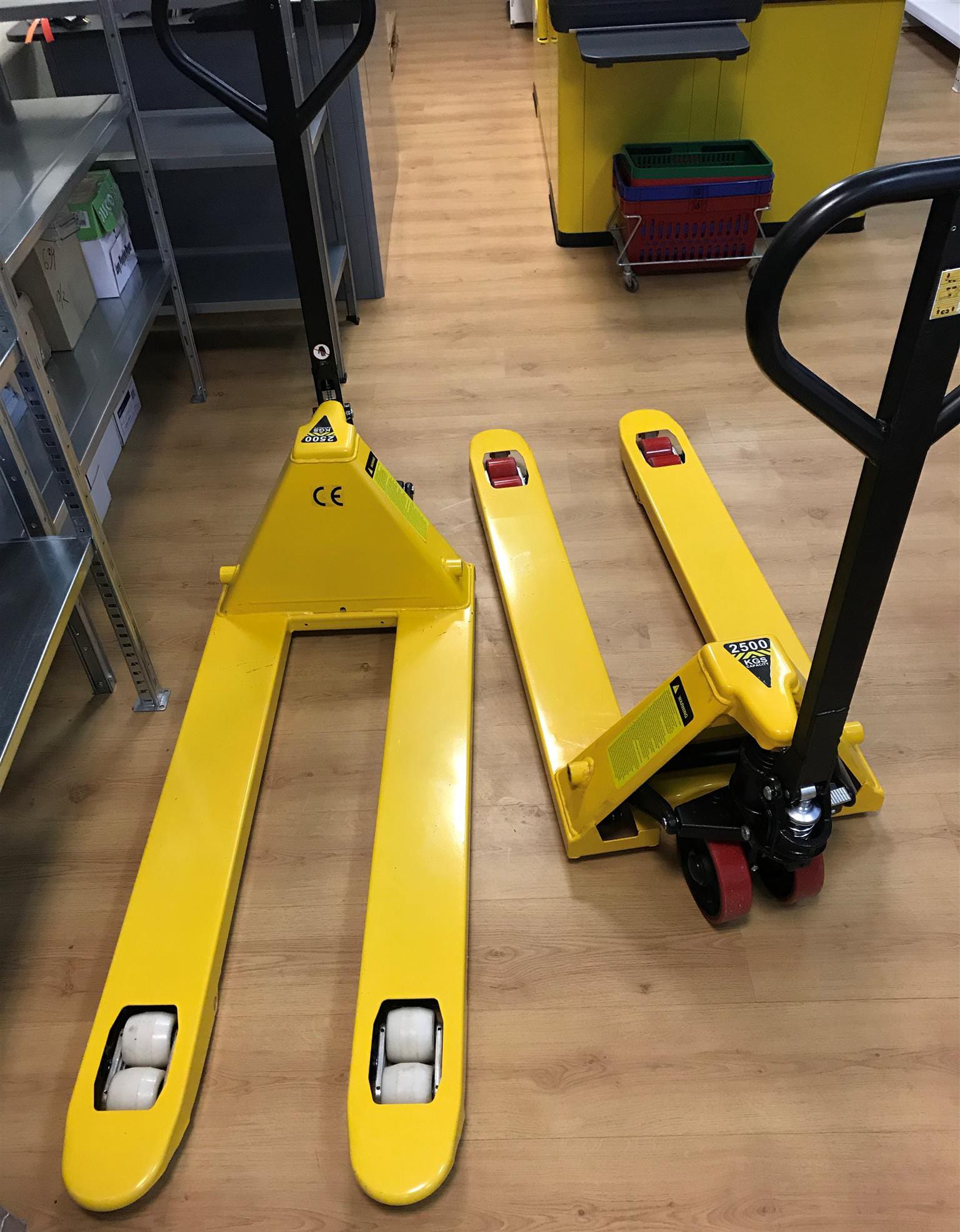 manual-hand-pallet-trucks